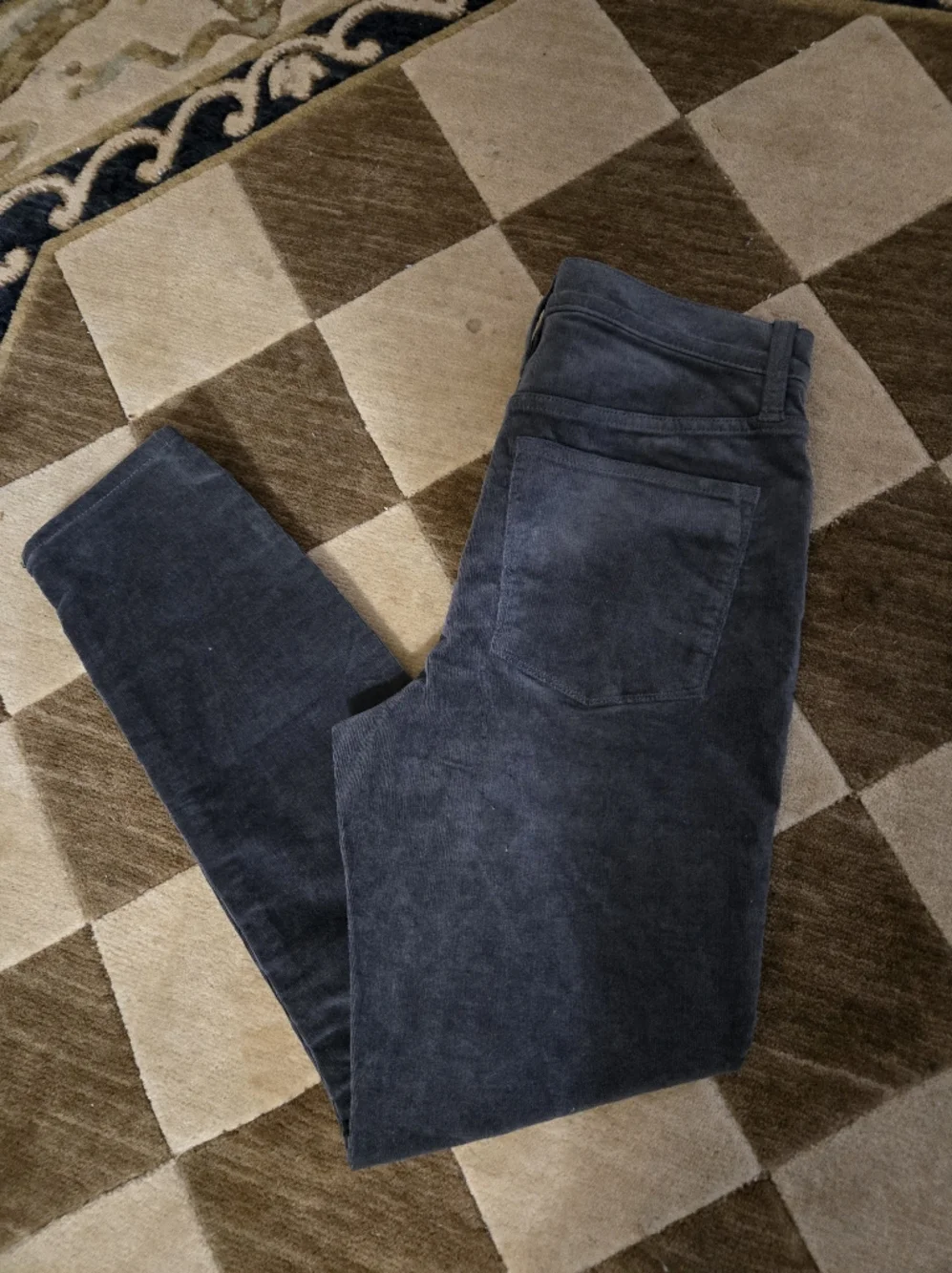 J Crew Women’s 9" High-Rise Gray Corduroy Skinny Jeans Size 27 NWT - Picture 3 of 12